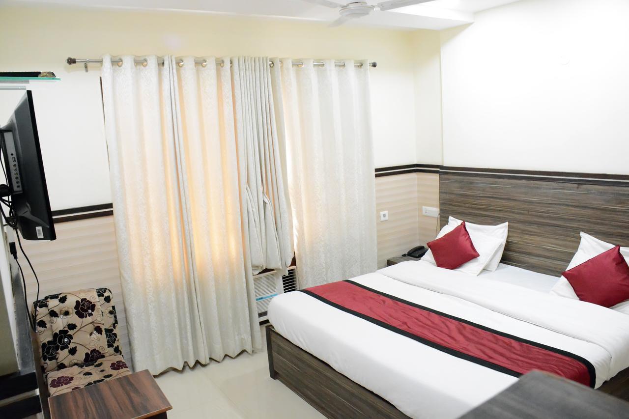 Hotel Ambassador Katra Εξωτερικό φωτογραφία