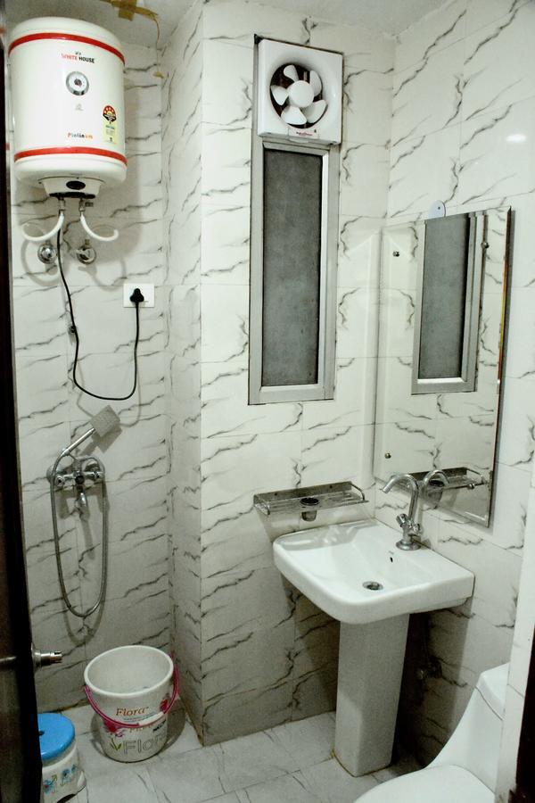 Hotel Ambassador Katra Εξωτερικό φωτογραφία